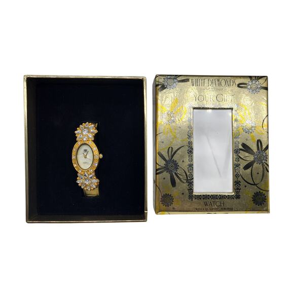 Vintage White Diamonds Watch Womens Gold Tone Dainty Crystal Cluster Floral - Picture 1 of 16